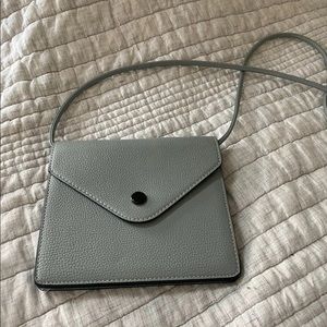 URBAN OUTFITTERS CROSSBODY